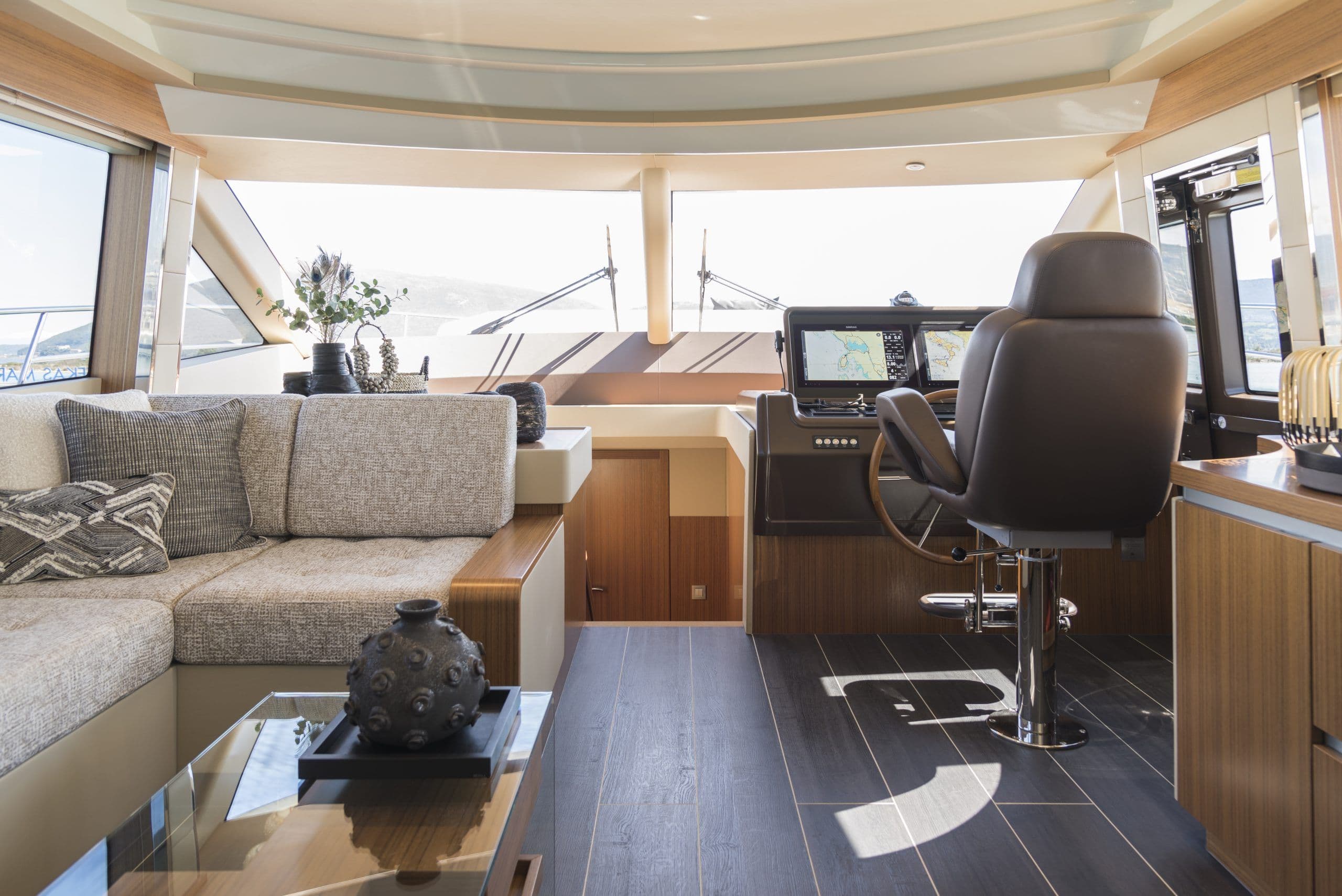 Sir Hendrik yacht photo 10