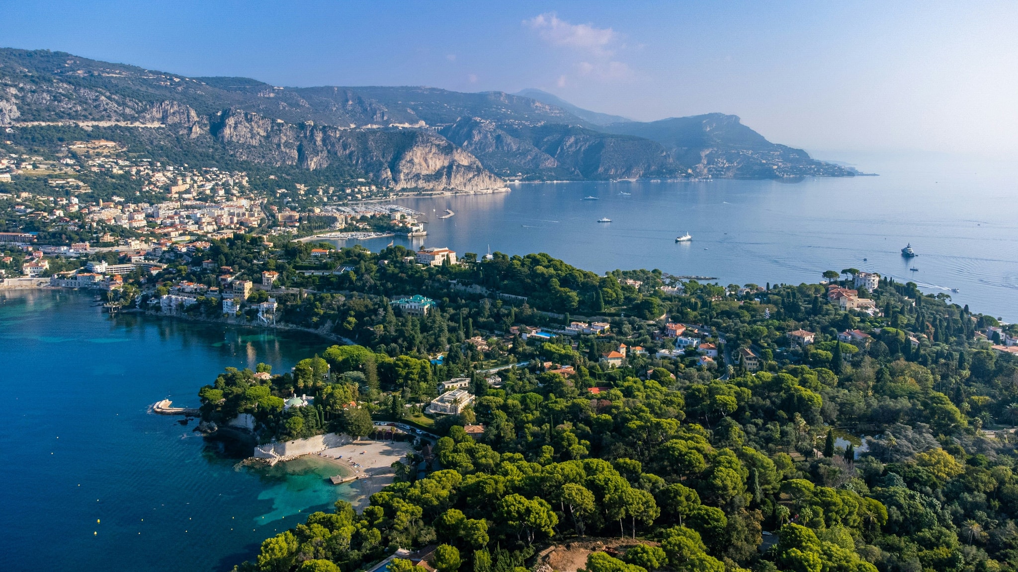 French Riviera yacht charter - France's glamorous Côte d'Azur